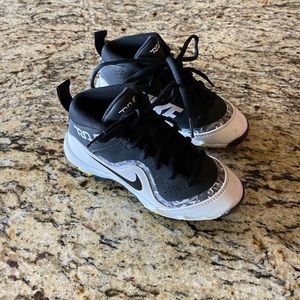 Boys Nike Cleats- Baseball or Football